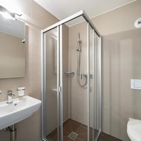 Center Panoramic Views 4bd By Guestlee Апартаменты